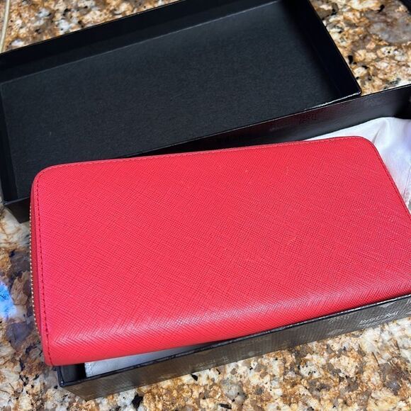 Mcm Saffiano Wallet - Picture 6 of 10